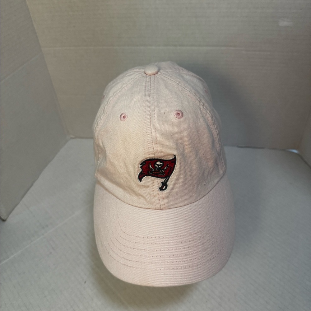 Tampa Bay Buccaneers NFL Women’s Cap Cancer